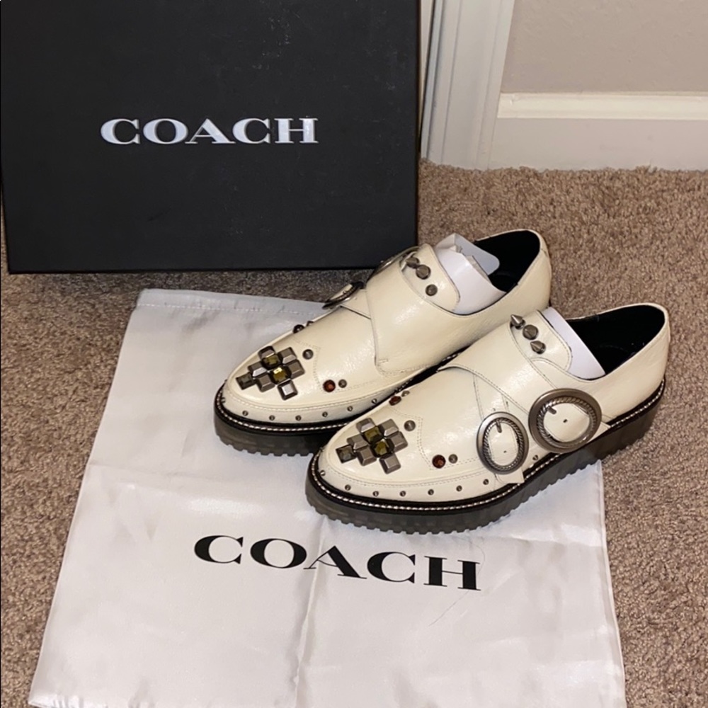 Coach, Western Creepers.